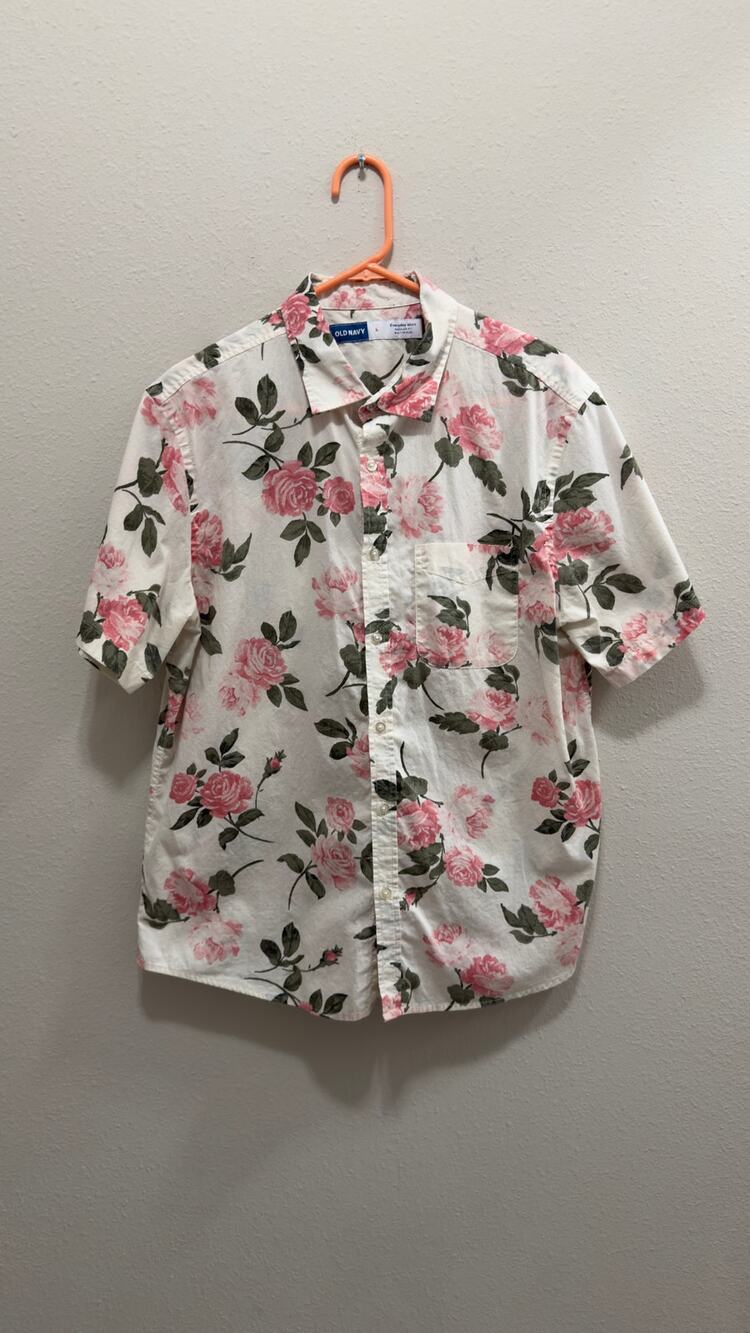 Old Navy Men’s Everyday Shirt Pink Rose Floral Button Down Flex Cream Large